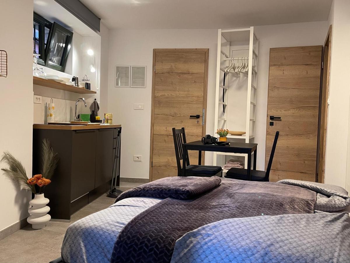 Apartments Piranom Luaran gambar