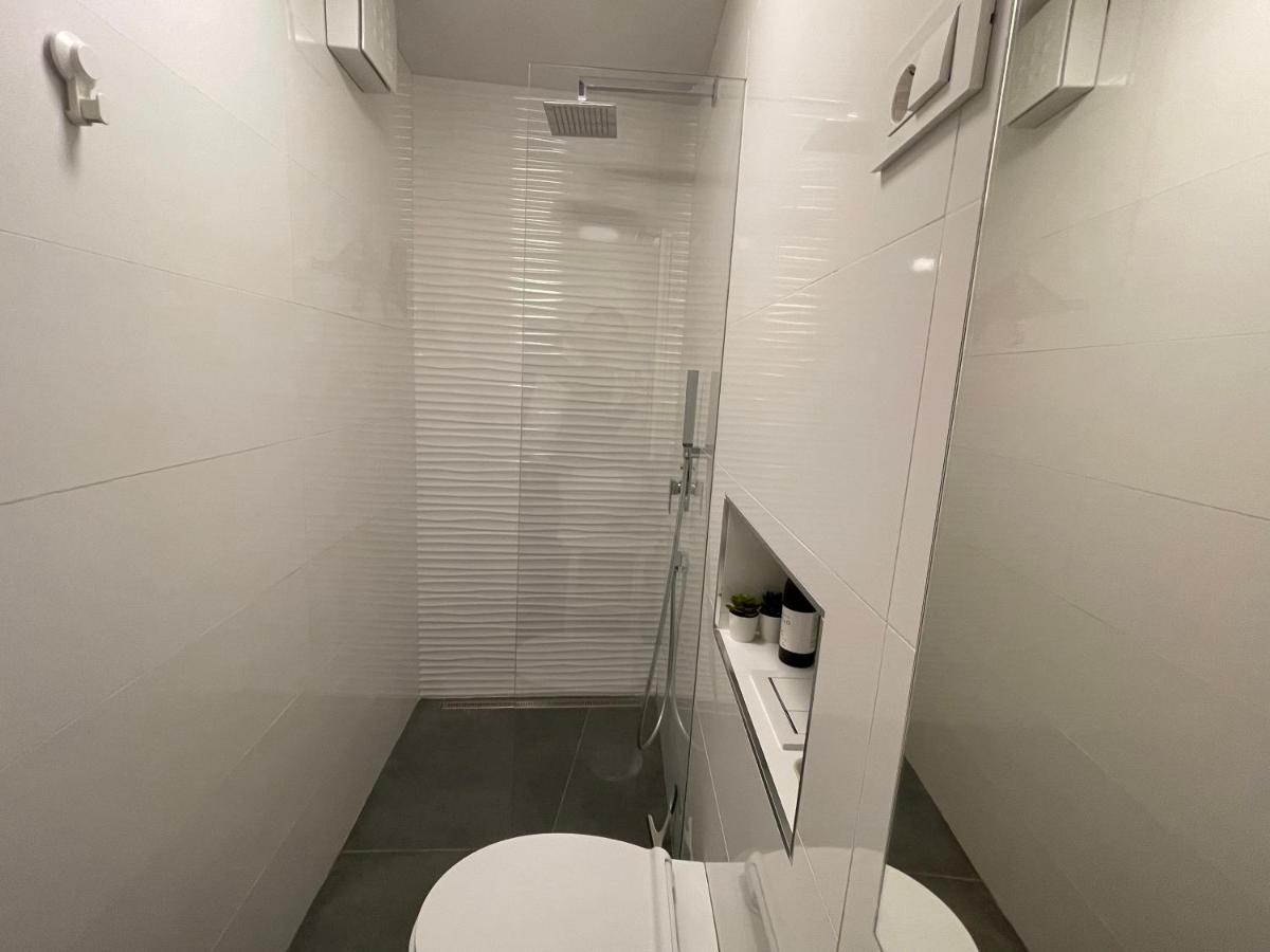 Apartments Piranom Luaran gambar